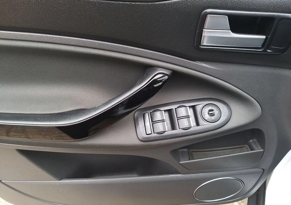 Ford Kuga cena 44000 przebieg: 170000, rok produkcji 2012 z Drezdenko małe 497